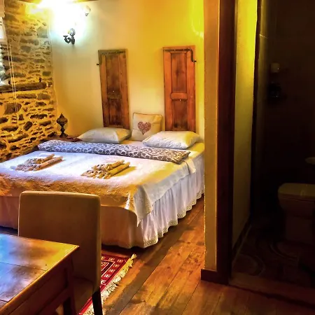 Saliha Hanim Tas فندق 3*