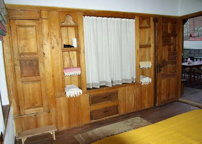 Hotell Saliha Hanim Tas Birgi