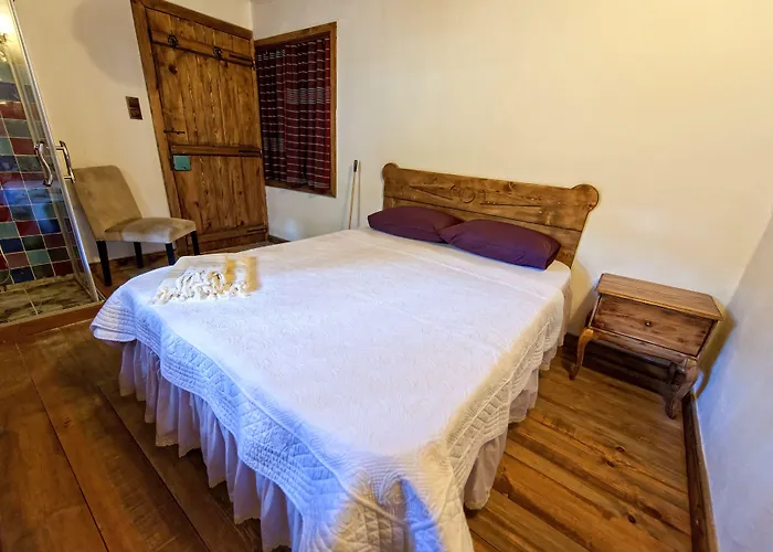 Saliha Hanim Tas Hotell Birgi