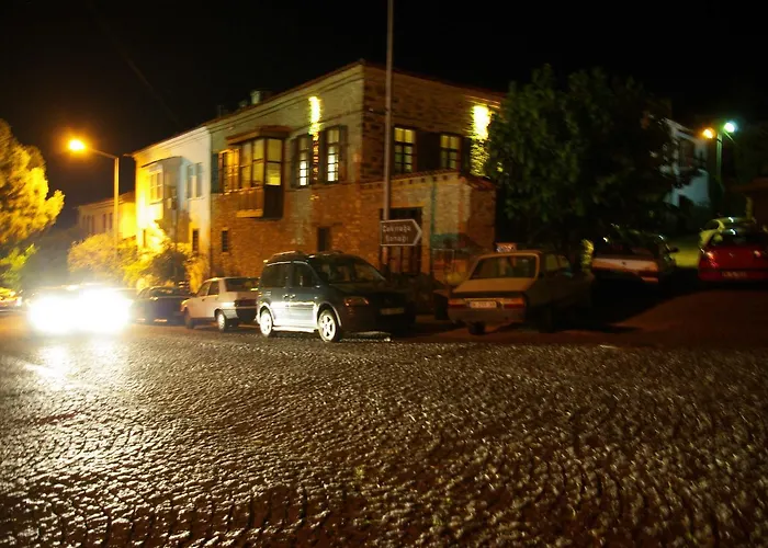 Saliha Hanim Tas Hotell Birgi