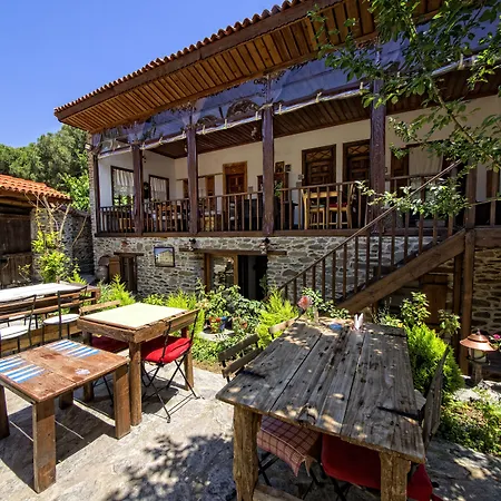 Saliha Hanim Tas Hotel Birgi