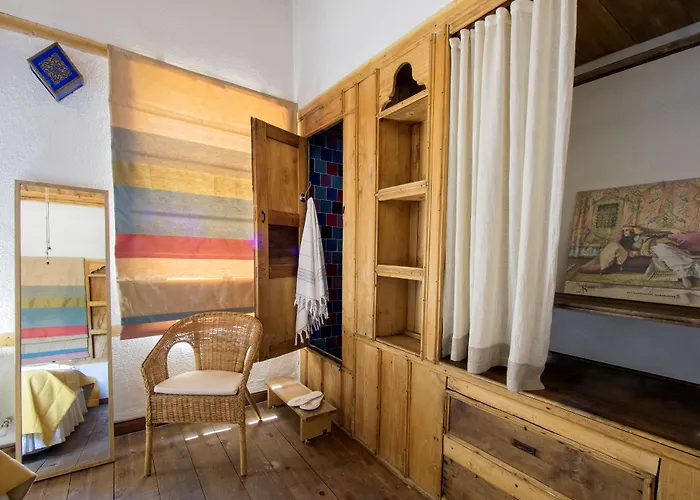 Saliha Hanim Tas Birgi